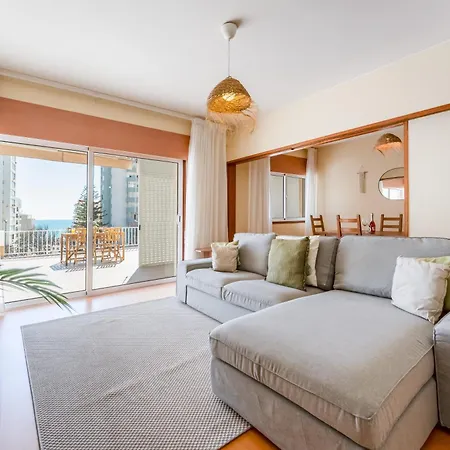 Sea View Apartamento *